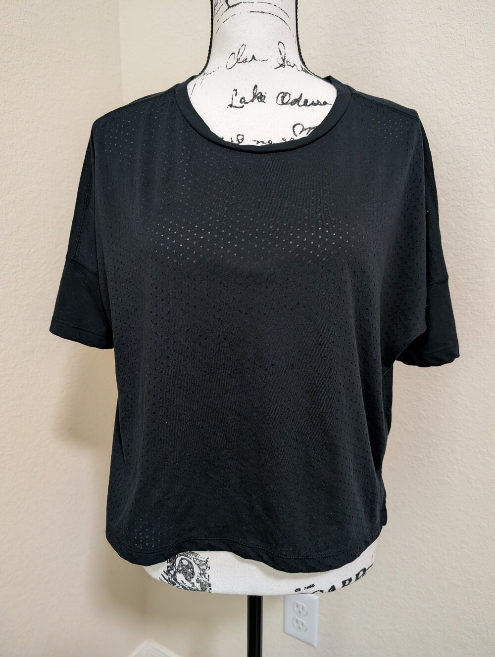 Nike Tailwind Breathe Dri-FIT Mesh Running Tee Boxy Crop BLK Reflective Slits•L